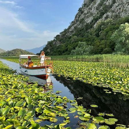 Lakeside Oasis Home Karuc Luaran gambar