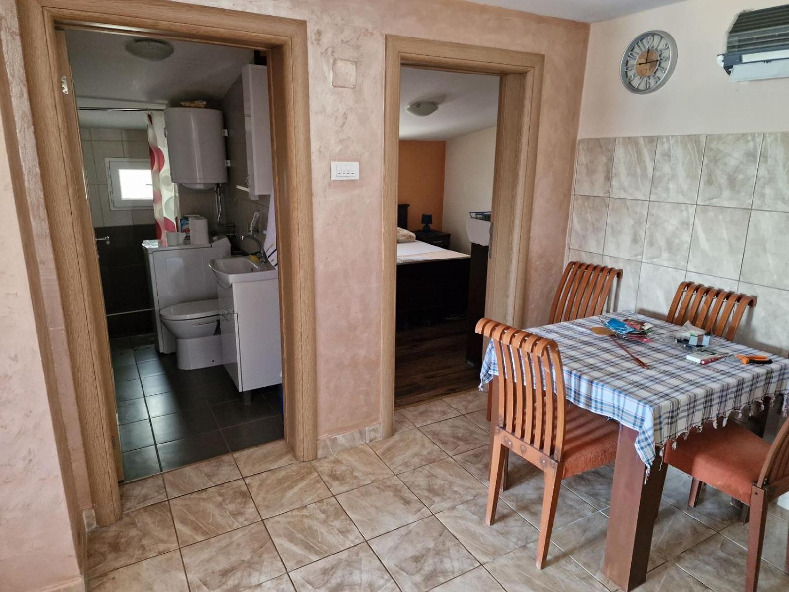 Lakeside Oasis Home Karuc Luaran gambar