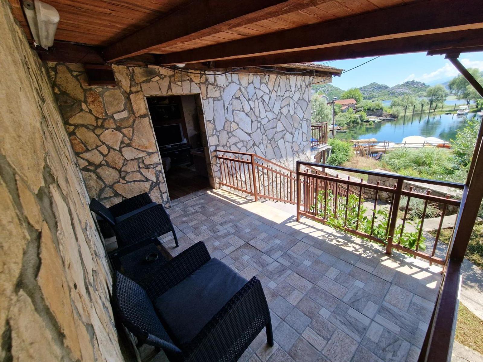 Lakeside Oasis Home Karuc Luaran gambar