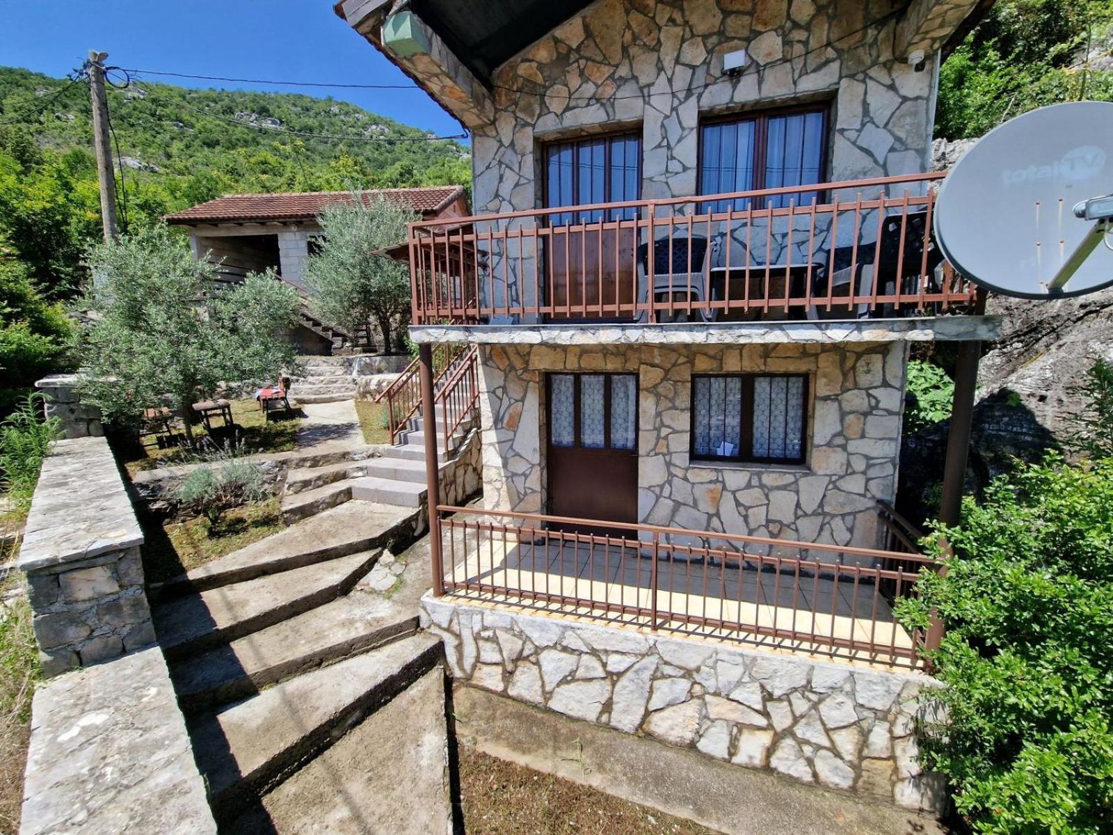 Lakeside Oasis Home Karuc Luaran gambar