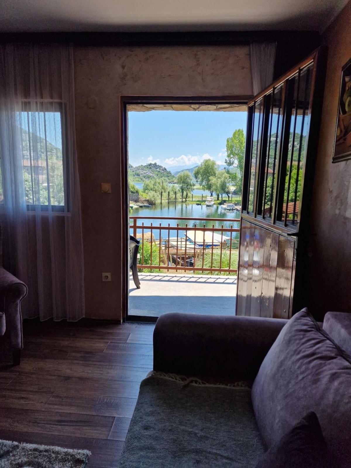 Lakeside Oasis Home Karuc Luaran gambar